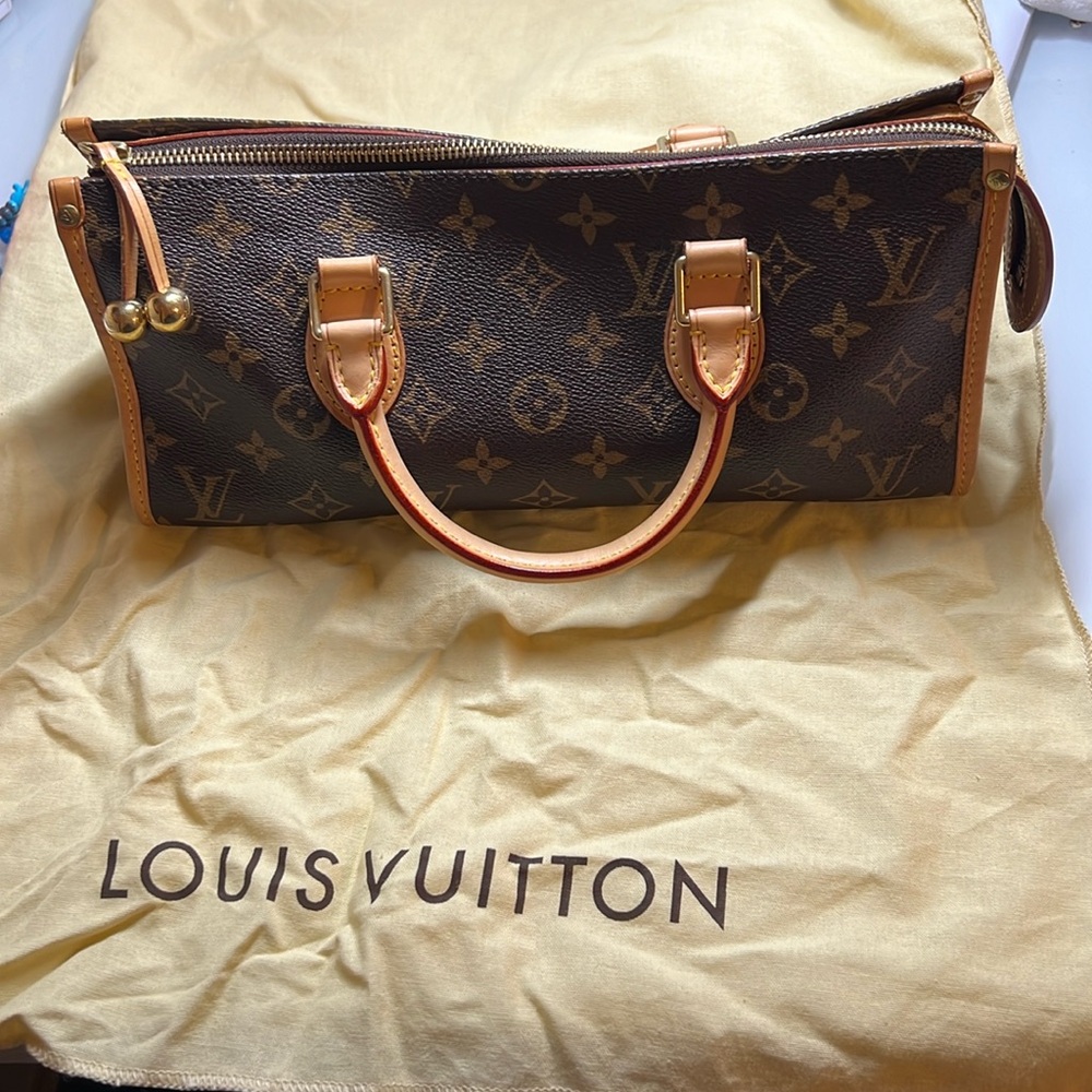 Louis Vuitton Popincourt Canvas Handbag M40009